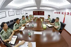 武警宿迁支队新兵下连：第一课战史熏陶 刚入营“战火”洗礼图片