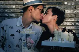袁弘庆与张歆艺结婚5周年！凌晨晒俩人接吻照，甜蜜表白惹人羡图片