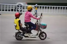 动真格！不戴头盔，一律直接罚款！图片