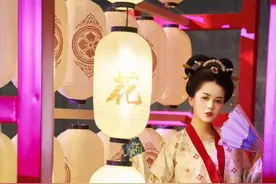 “网红”汉服其实不是真“汉服”数十亿市场刚刚起步视频封面