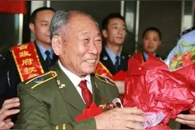 温州公安祝99岁的您生日快乐！图片
