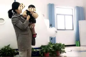 阜阳1岁多宝宝从床上摔落，颅脑损伤，应激性脑梗死！家长一定要注意图片