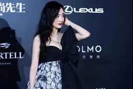 胸大到底要怎么穿！穿错真的很土图片