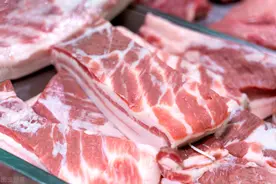 买猪肉，别再被老板忽悠了，专挑这3个部位，肉质好味道佳图片