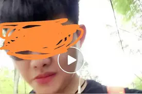 “富豪”花了女友50多万后消失，理由是“开始喜欢男生”了，受害女：“他请我吃饭最贵的是30元饺子”图片