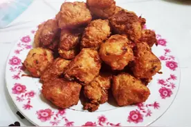 试一试拿萝卜炸丸子，外酥里软，入口犹如吃肉，下酒灼汤都很美味图片
