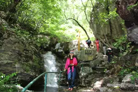 邢台有座山，大瀑布好像一只老鹰，还有一个洞，竟和鬼谷子有关图片