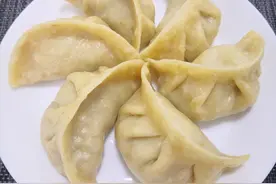 第一次尝试这样和面包饺子，不煎不煮，柔软劲道还不破皮，太香了图片