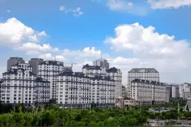 六亿人月入一千，两亿人买不起房，现实如此残酷，房子都去哪了图片