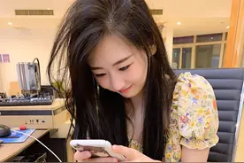 俱乐部经理的粉红色电脑配置！外星人E7显示器，罗技限量版鼠标图片