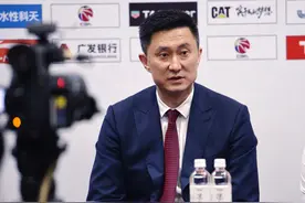 汤普森融入不进广东的体系？为什么不是能力不行呢？图片