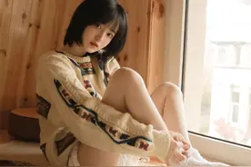 重庆短发美眉极品长腿小翘臀宿舍唯美写真图片