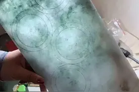 七八十公斤的大木那翡翠出的飘花手镯怎么样？图片