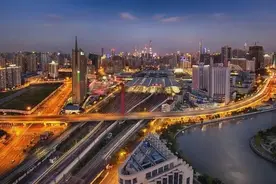 高架九龙柱，施工遇困难，最终如何解决的？图片