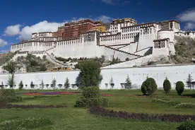 布达拉宫的黄金占世界一半？在被“洗脑”之前，不如我们先来算算图片