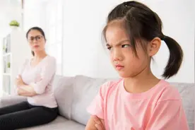 “妈，你能不着急吗？”遇事经常“急眼”的父母，教育不好孩子图片