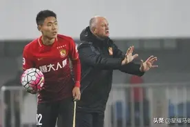 王宝山离职仅2小时，曝建业已锁定新帅！名记：巴西的中超老熟人图片