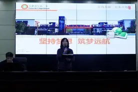 阜南一中校长李进激励高二学子：坚持梦想 筑梦远航图片