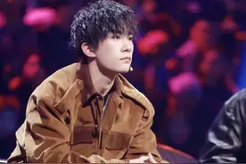 “渣男锡纸烫,渣女大波浪”系列，男明星锡纸烫痞帅痞帅的！喜欢图片