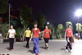 鬼步舞基础《甩腿三点》，老师现场一步步教学，新手朋友快收藏！