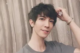 一张S卡引起的“血案”，郭敬明被官媒点名批评到底冤不冤？图片