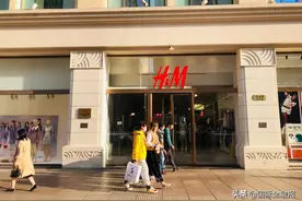 H&M“碰瓷”新疆棉触发巨震：“幕后推手”BCI浮出，电商平台齐下架，国牌挺身而出，二级市场这样反应图片