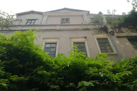 寻访香港乐坛大师“黄霑”故居，在广州繁华闹市中，叹：大隐于市图片