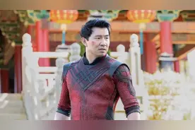 漫威《尚气》爆出预告，依旧遭观众抵制，男主：不是拍给国内看的图片