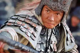 赵云被曹操百万雄兵围困，能七进七出，为何关羽被围却无法逃脱？图片