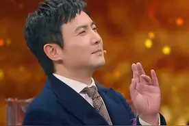 她软硬兼施将弟弟拉进娱乐圈，谁知自己不温不火，弟弟却火的离谱图片