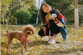 赵薇“女儿”已长大，浑身散发女神气息，因颜值高被网友禁止整容图片