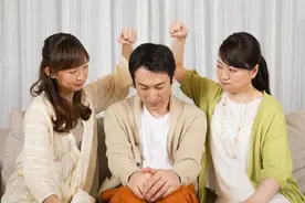60岁阿姨直言：和高管儿媳生活2年才觉悟，做人和身份关系很大图片