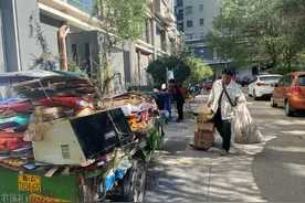“破烂王”老陈的“双十一”：接不完的电话，忙到下午两点才吃上午饭图片