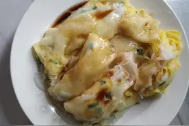 原来用平底锅做肠粉这么简单，比蒸肠粉更简便又易做，真涨见识了图片