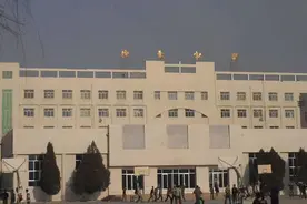 陕西榆林中学排行出炉，这三所学校被选中，当地称为“三剑客”图片