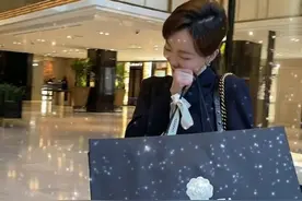 安徽台一姐余声考编过面试！买4万块名牌包犒劳自己，被痛批炫富图片