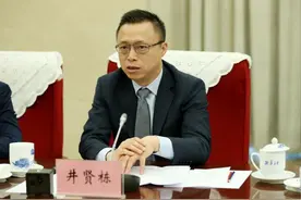 马云虽然已退出，但阿里董事会依旧很强，其中一位还是副国级图片
