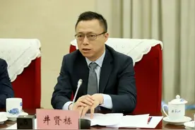 马云虽然已退出，但阿里董事会依旧很强，其中一位还是副国级图片