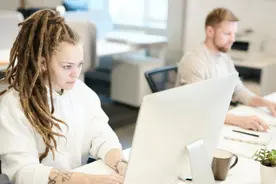 在线英语比拼：vipkid、哒哒英语、阿卡索、久趣英语选哪个好？图片