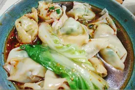 不知道吃什么？那就来碗红油抄手，制作方法简单，好吃得停不下来图片