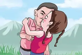 傍富婆捞了30多亿的旷世奇男子出狱，打着灵异旗号割韭菜图片