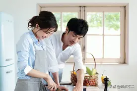 两性关系：做过“舔狗”的男女，才会明白的3个道理图片