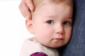孩子身上出现这4种行为，可能是在“求助”，家长要适时引导图片