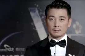 有种“低调”叫保剑锋，隐藏了10年的媳妇，原来也是女神级别的视频封面