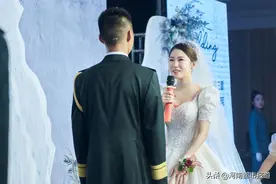 推迟两次后，这场“婚纱配军装的仪式”终于如期举行图片