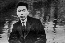 吴德峰受命建立秘密交通线，妻子询问任务，警告：不该问的不要问图片