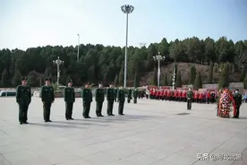 春登柏坡岭，重走“赶考”路——武警河北总队党委中心组赴西柏坡集体学习图片