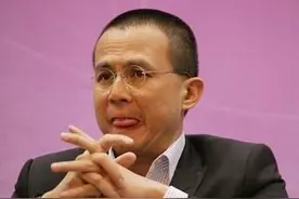 李泽楷只恋爱不结婚，谈12任女友，抛弃梁洛施，只为报复他爹？图片
