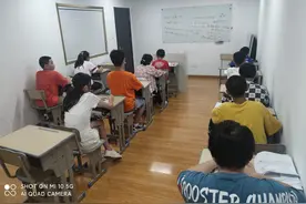 高校教师待遇图片