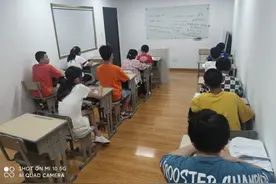 高校教师待遇图片